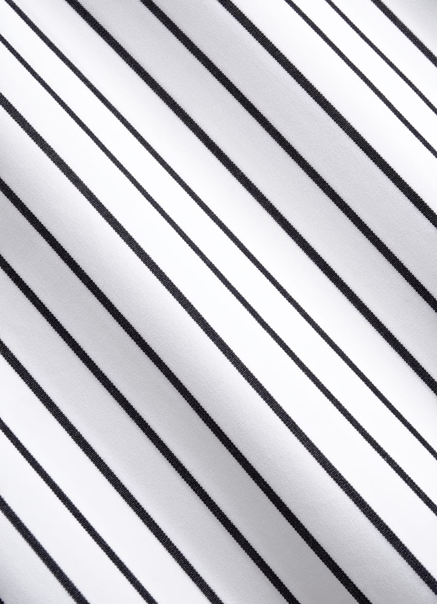 SUITSUPPLY Pure Cotton - Albini, Italie Black Striped Straight Leg Shorts