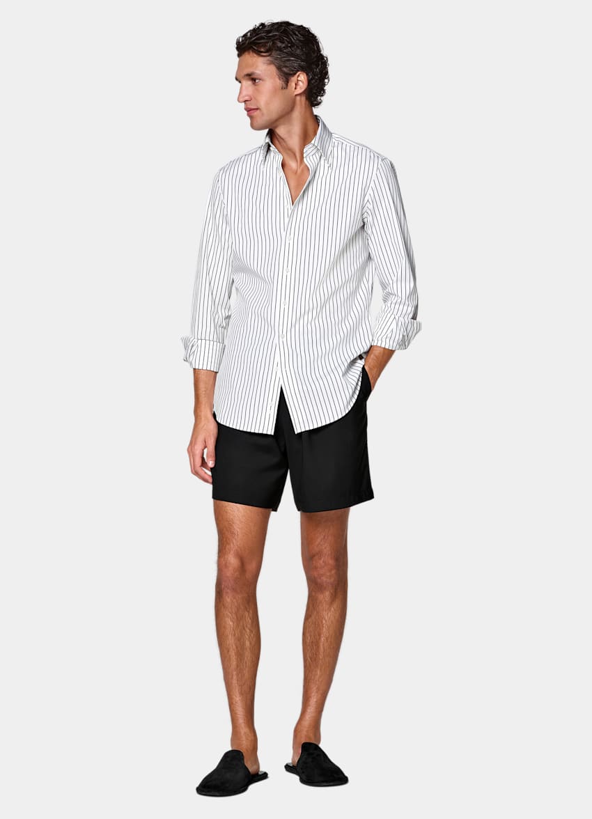 SUITSUPPLY Pure Wool by Togna, Italy Black Straight Leg Shorts
