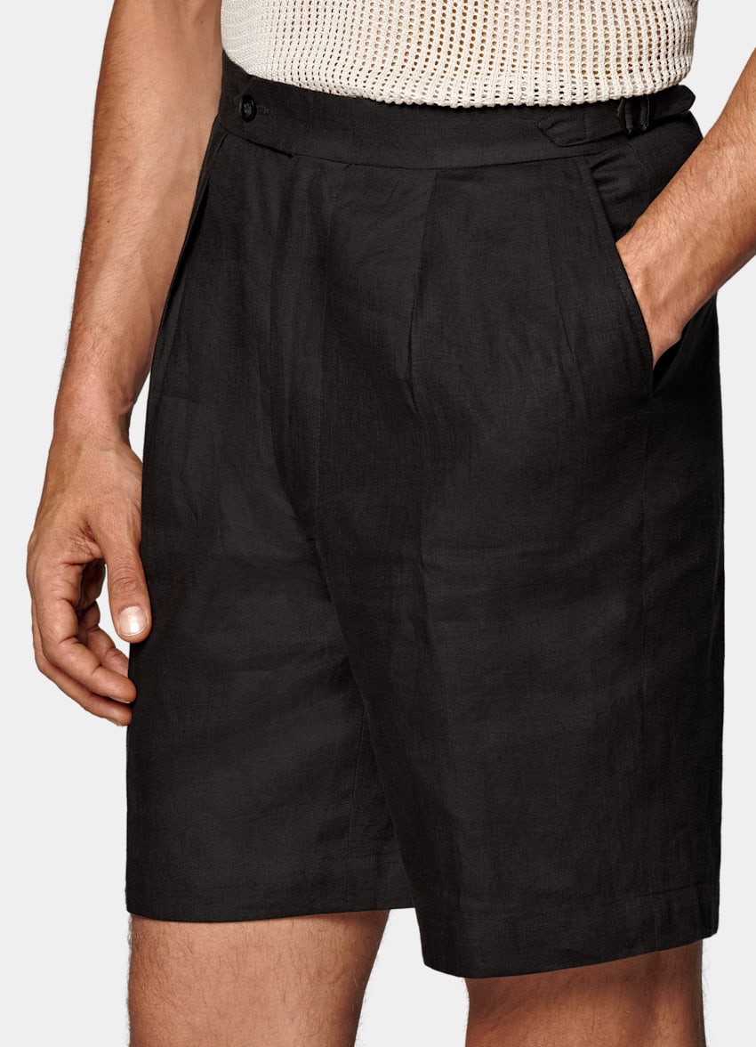 SUITSUPPLY 意大利 Di Sondrio 生产的亚麻面料 深棕色直筒裤型短裤