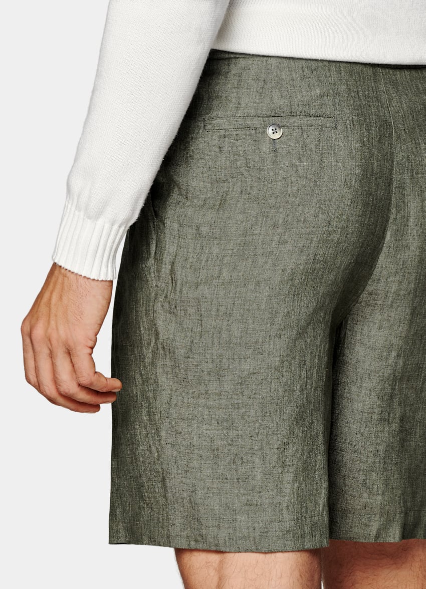 SUITSUPPLY Pure Linen by Leomaster, Italy Dark Green Pleated Mira Shorts