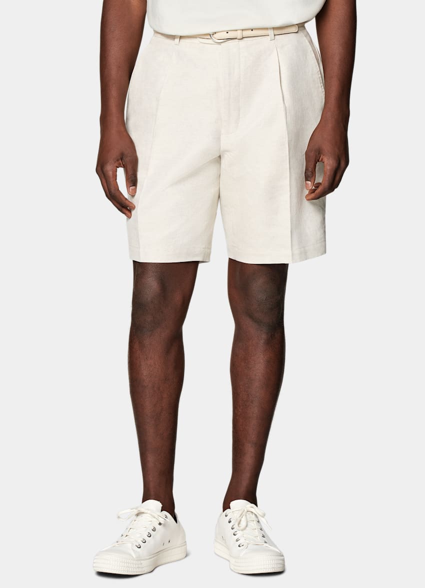 SUITSUPPLY Bomull, linne från Di Sondrio, Italien Sandfärgade shorts i straight leg-modell