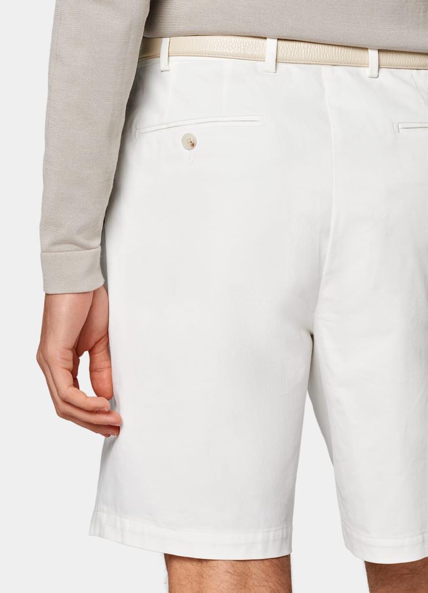 SUITSUPPLY Algodón elástico de Di Sondrio, Italia Pantalones cortos Firenze color crudo plisados