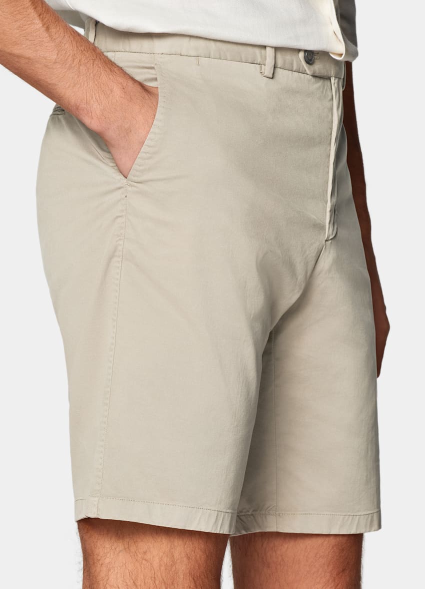 SUITSUPPLY Bomullsstretch från Di Sondrio, Italien Mullvadsfärgade shorts i slim leg-modell