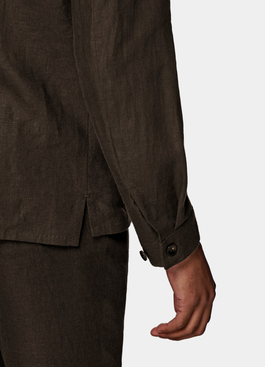 SUITSUPPLY Rent linne från Baird McNutt, Storbritannien Ledig mörkbrun kostym