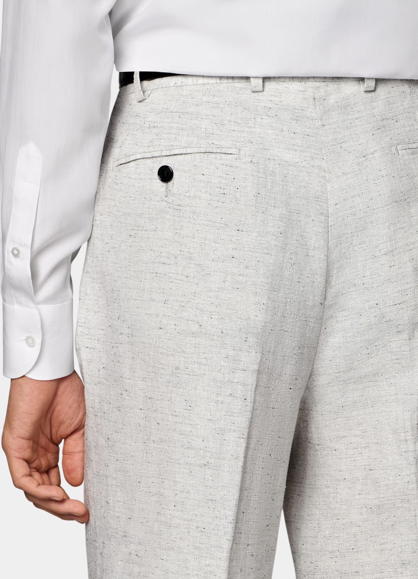 SUITSUPPLY Summer Linen Silk by Emmetex, Italy Light Grey Tailored Fit Milano Suit