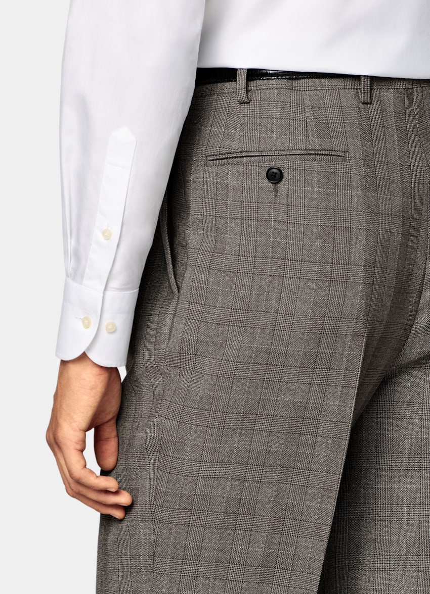 SUITSUPPLY All Season Pure Wool by Opera Piemontese, Italy Dark Brown Checked Relaxed Fit Roma Suit