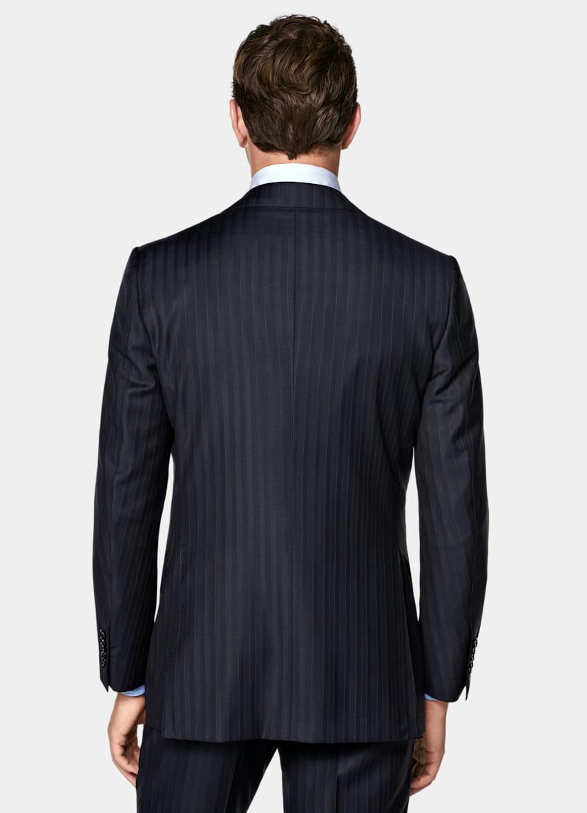 SUITSUPPLY All Season Wrinkle-Free Wool de Lanificio Ermenegildo Zegna, Italia Navy Striped Tailored Fit Milano Suit