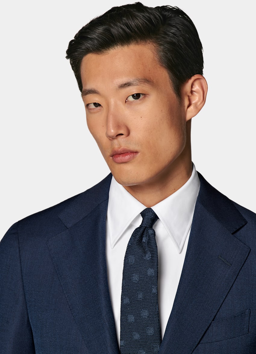 SUITSUPPLY All Season Ren S110's-ull från Reda, Italien Havana Perennial marinblå kostym med tailored fit