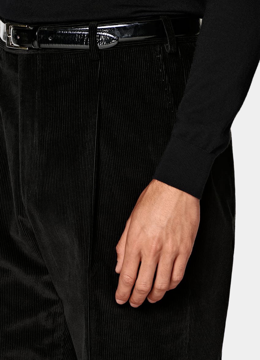 SUITSUPPLY Winter Pure Cotton Corduroy by Pontoglio, Italy Black Relaxed Fit Roma Suit