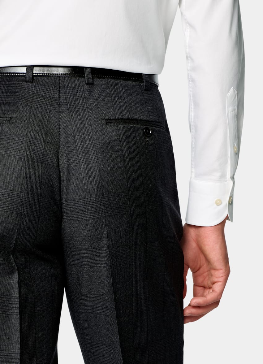 SUITSUPPLY All Season Wrinkle-Free Wool by Lanificio Ermenegildo Zegna, Italy Dark Grey Checked Tailored Fit Havana Suit