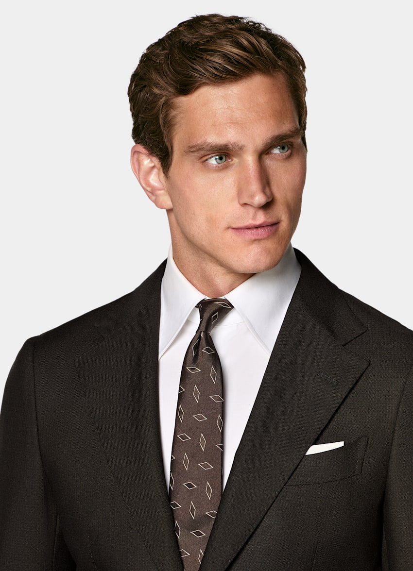 SUITSUPPLY All Season Wrinkle-Free Wool par Rogna, Italie Dark Brown Houndstooth Tailored Fit Havana Suit