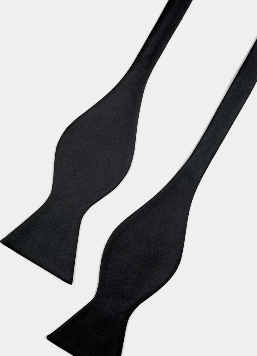SUITSUPPLY Pure Silk Black Self-tied Bow Tie