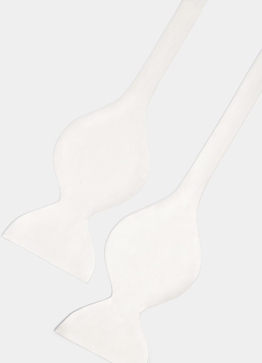 SUITSUPPLY Pura seda Pajarita crudo para anudar