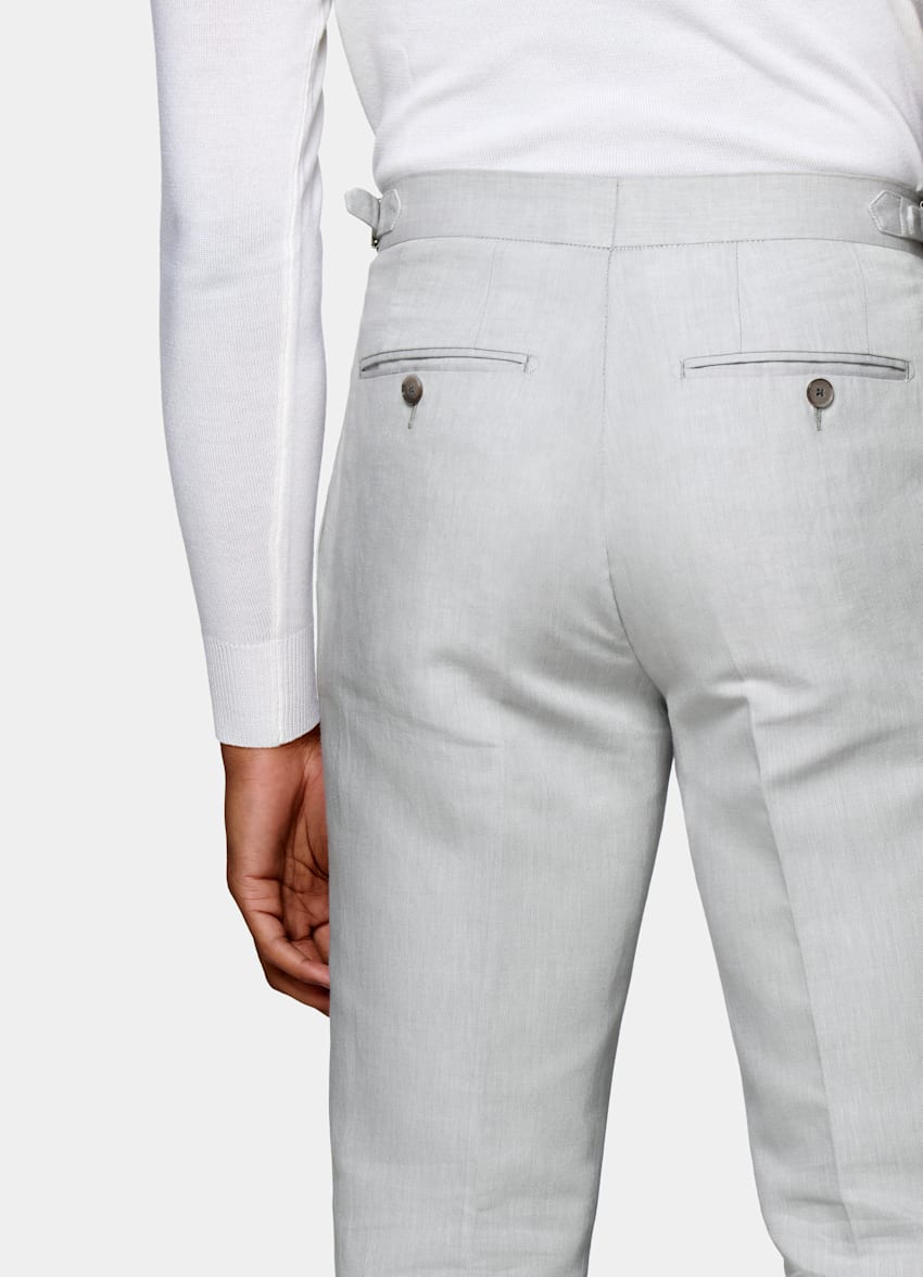 Light Grey Pleated Brentwood Trousers in Linen Cotton | SUITSUPPLY India
