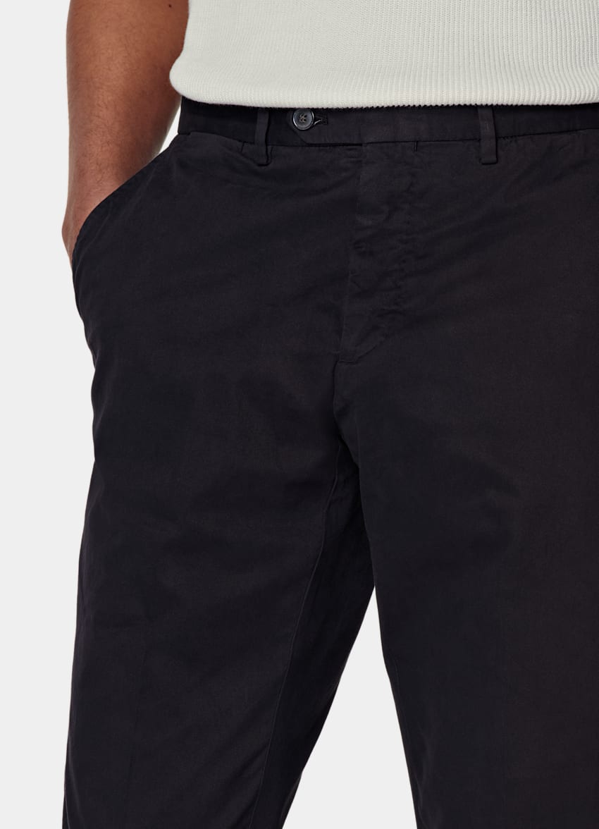 SUITSUPPLY 四季 意大利 Di Sondrio 生产的弹力棉面料 藏青色直筒修身裤型卡其裤