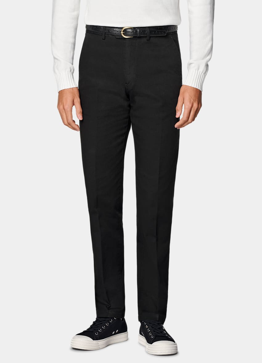 SUITSUPPLY All season Coton stretch par Cervotessile, Italie Pantalon chino Slim Leg Straight noir