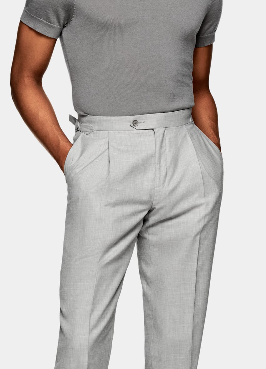 SUITSUPPLY Wool Silk Linen by Rogna, Italy Light Grey Pleated Duca Pants