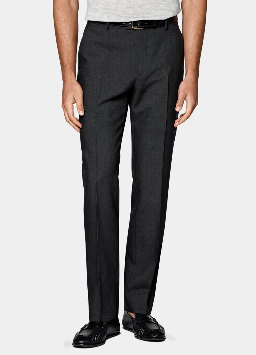 SUITSUPPLY 四季易护理四股羊毛 由Rogna生产，产自意大利 深灰色直筒裤型长裤