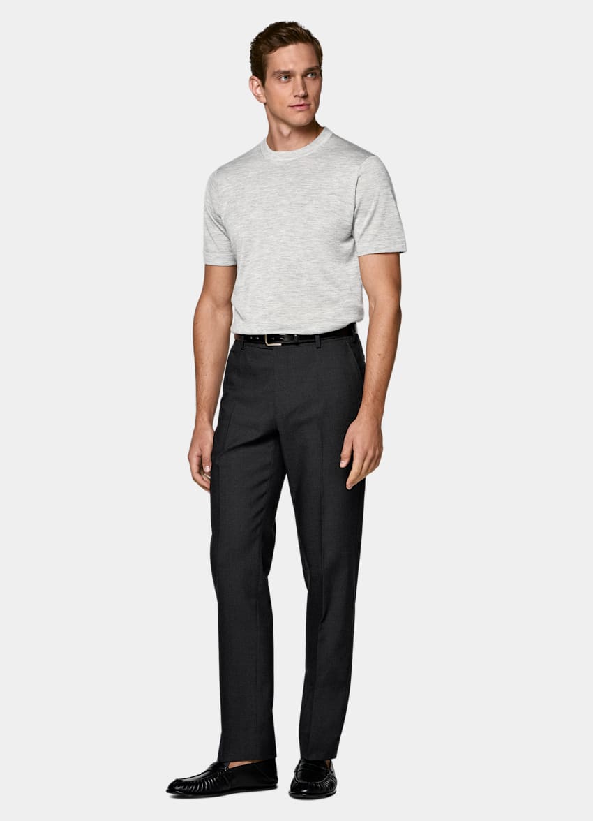 SUITSUPPLY 四季易护理四股羊毛 由Rogna生产，产自意大利 深灰色直筒裤型长裤