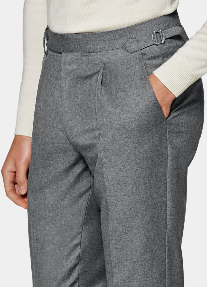 Mid Grey Pleated Vigo Trousers in Pure S110's Wool | SUITSUPPLY US