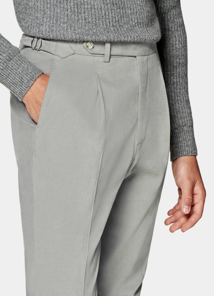 Grey Pleated Vigo Trousers | Cotton Elastane | SUITSUPPLY