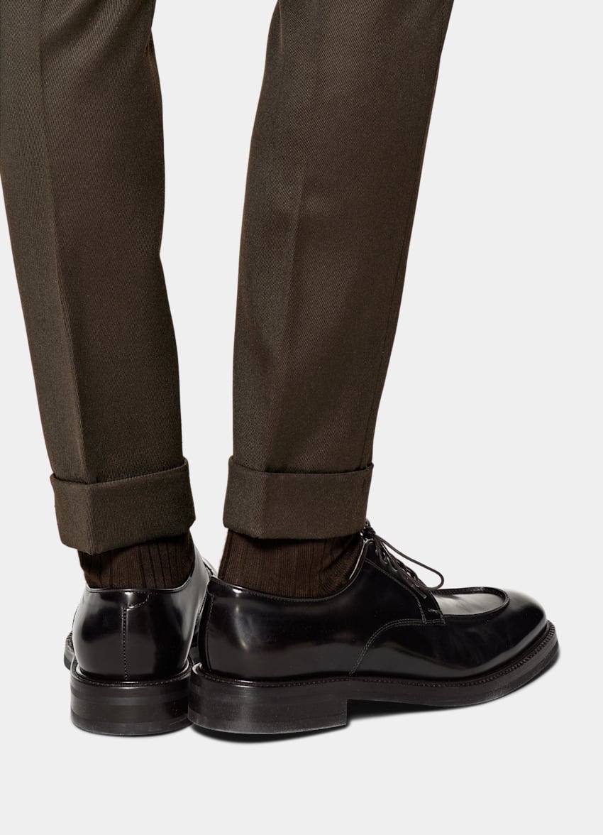 Brown Pleated Vigo Pants in Pure Wool | SUITSUPPLY US