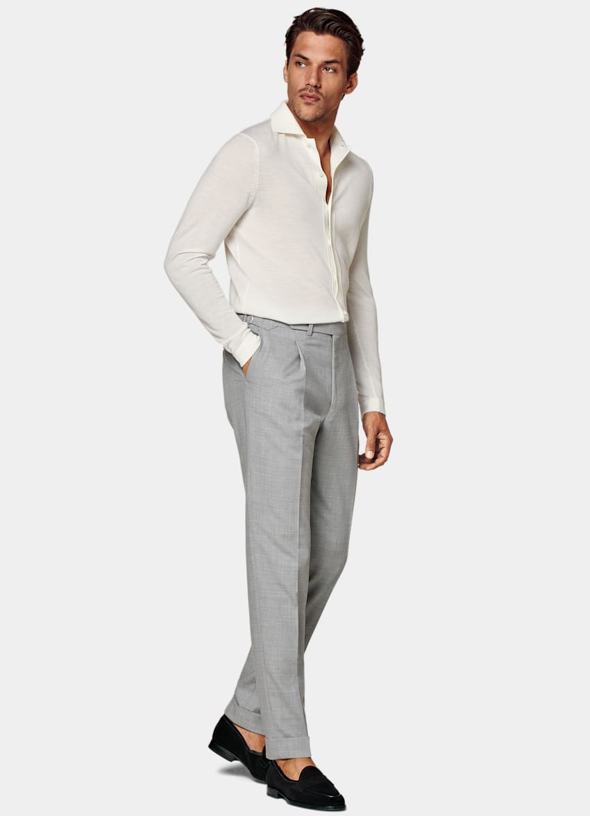 SUITSUPPLY Pure 4-Ply Traveller Wool by Rogna, Italy Light Grey Pleated Vigo Trousers