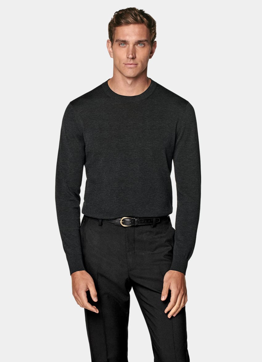SUITSUPPLY Kalifornische Baumwolle und Maulbeerseide Rundhalspullover dunkelgrau