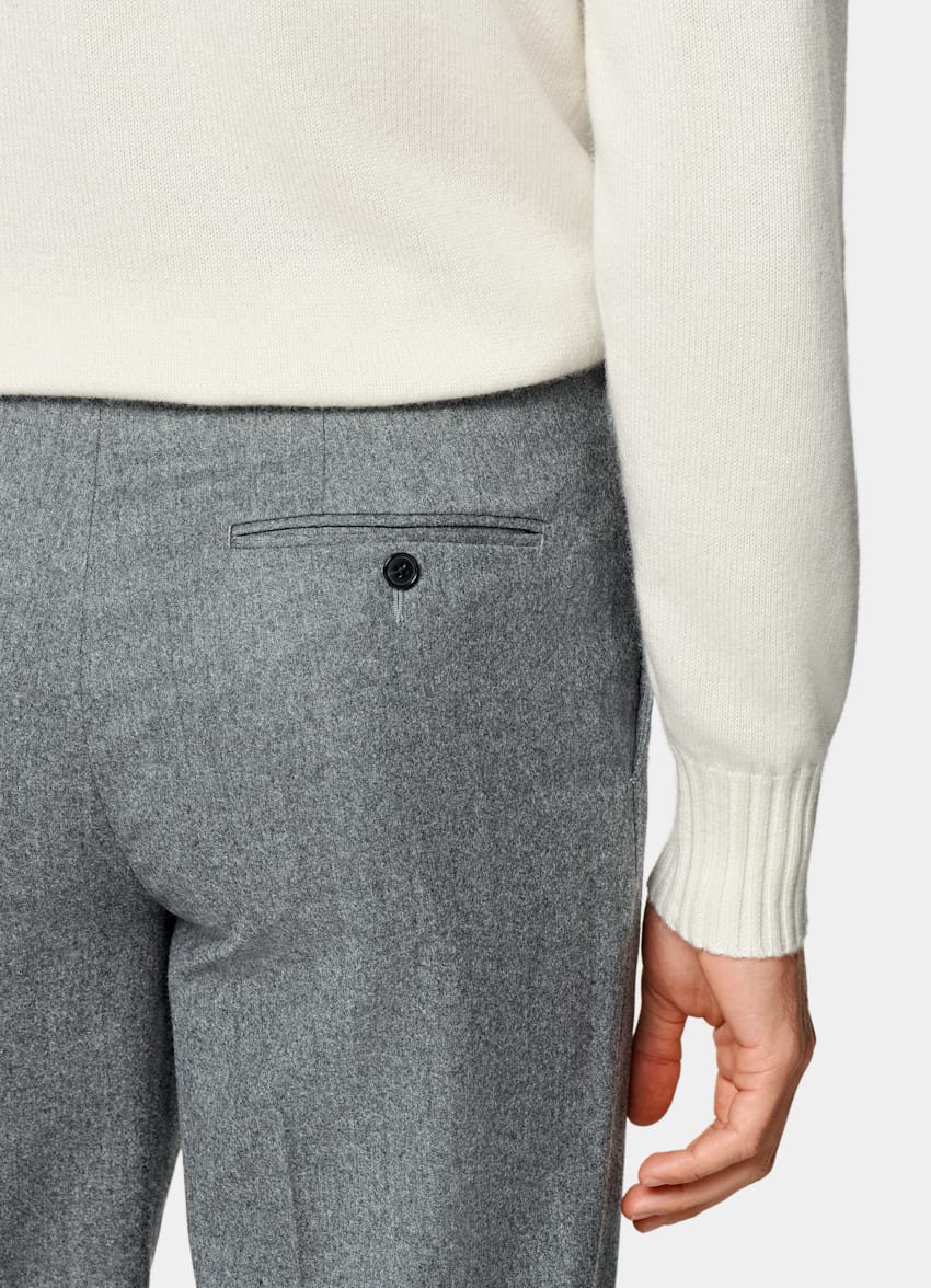 SUITSUPPLY Pure Mongolian Cashmere Off-White Crewneck