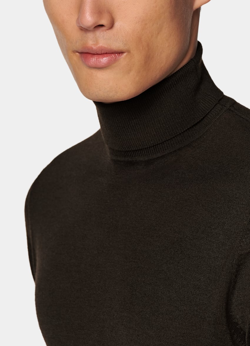 SUITSUPPLY Pure Wool Dark Brown Merino Turtleneck