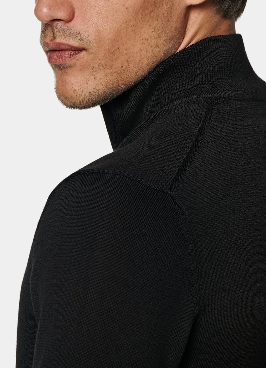 SUITSUPPLY Ren ull Svart merinotröja med half zip