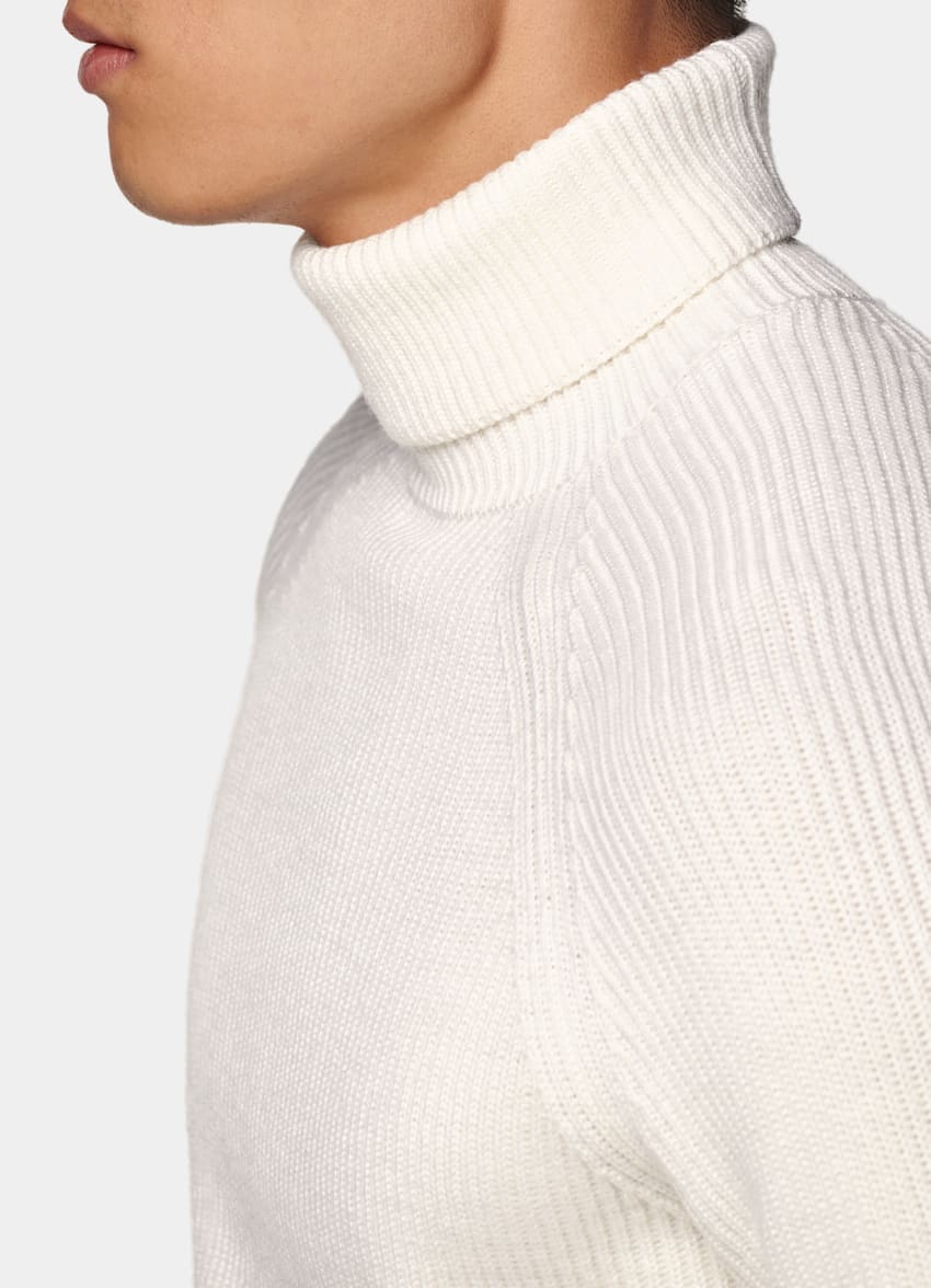 SUITSUPPLY Pure Wool Off-White Merino Ribbed Turtleneck