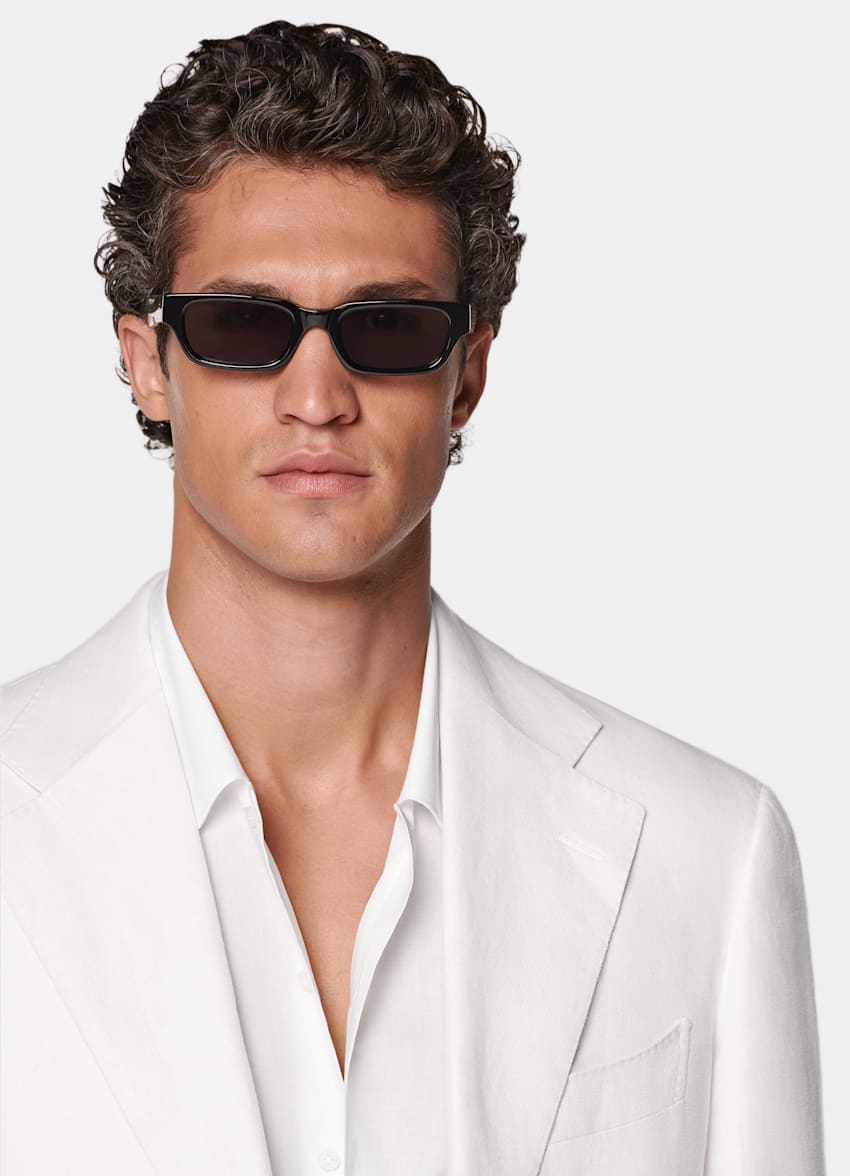 SUITSUPPLY Summer Pure Linen by Baird McNutt, United Kingdom Off-White Relaxed Fit Roma Suit