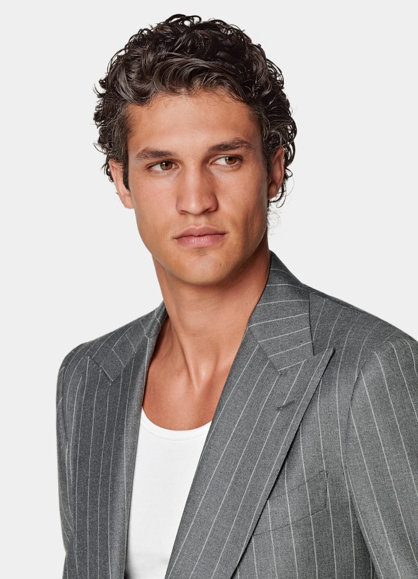 SUITSUPPLY All Season Ren ull från Vitale Barberis Canonico, Italien Milano randig medelgrå kostym med tailored fit