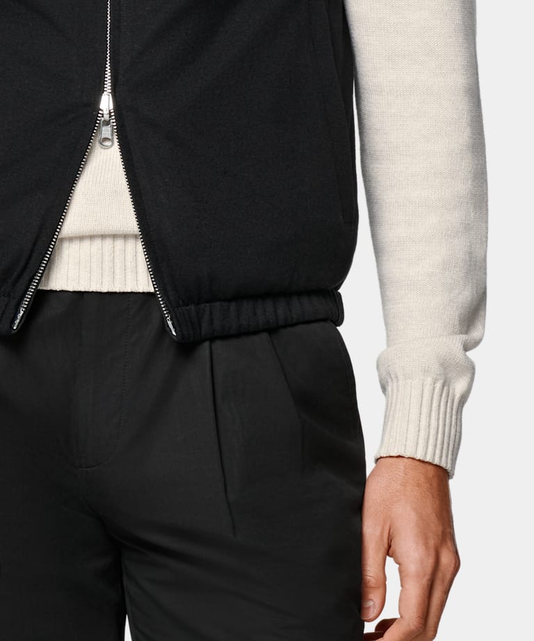 Doudoune légère zippée réversible sans manches noire