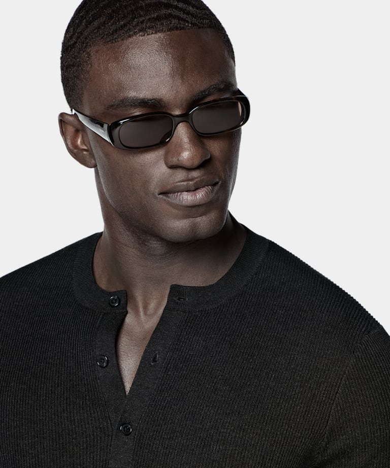 Black Short Sleeve Henley
