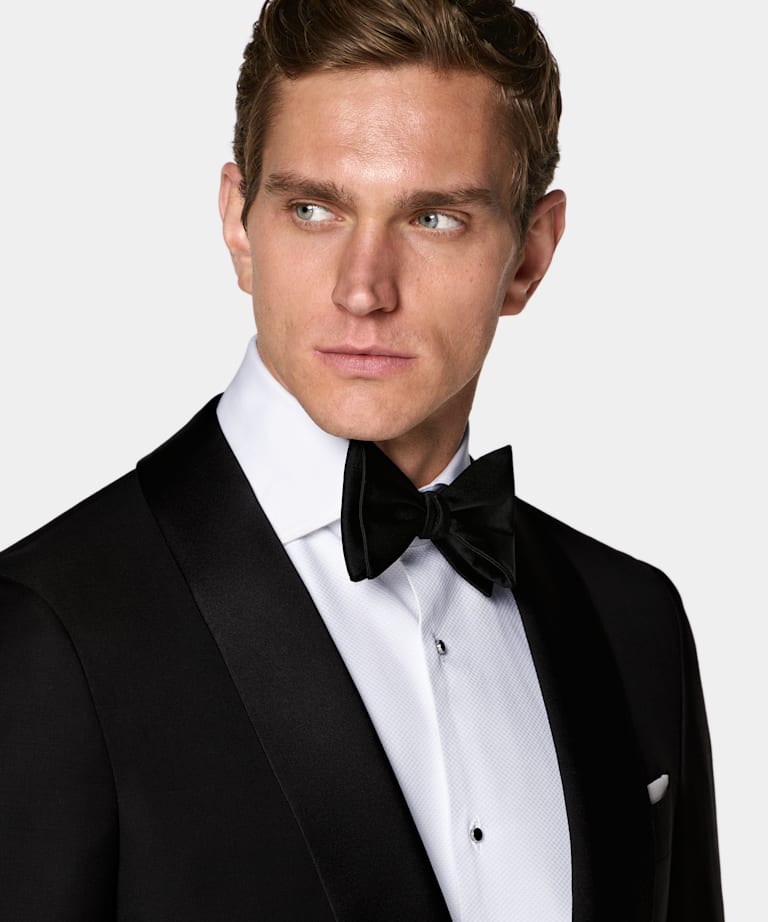 Esmoquin Havana negro corte Tailored