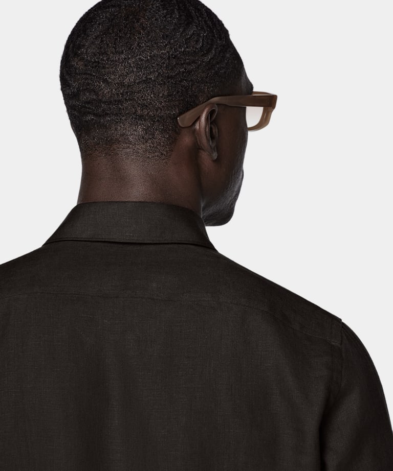 Camisa corte Slim marrón oscuro