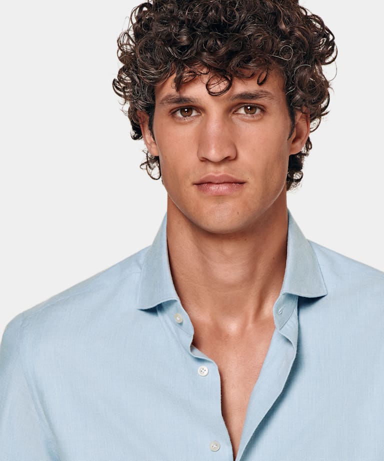 Camisa corte Slim azul claro