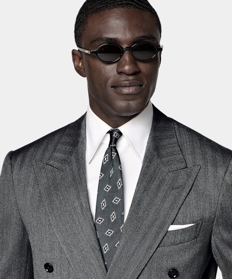 Costume Roma coupe relaxed gris fonc&eacute; &agrave; chevrons