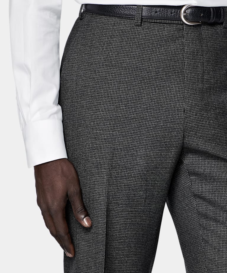 Dark Grey Houndstooth Tailored Fit Havana Suit