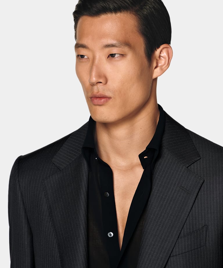 Traje Milano gris oscuro a rayas corte Tailored