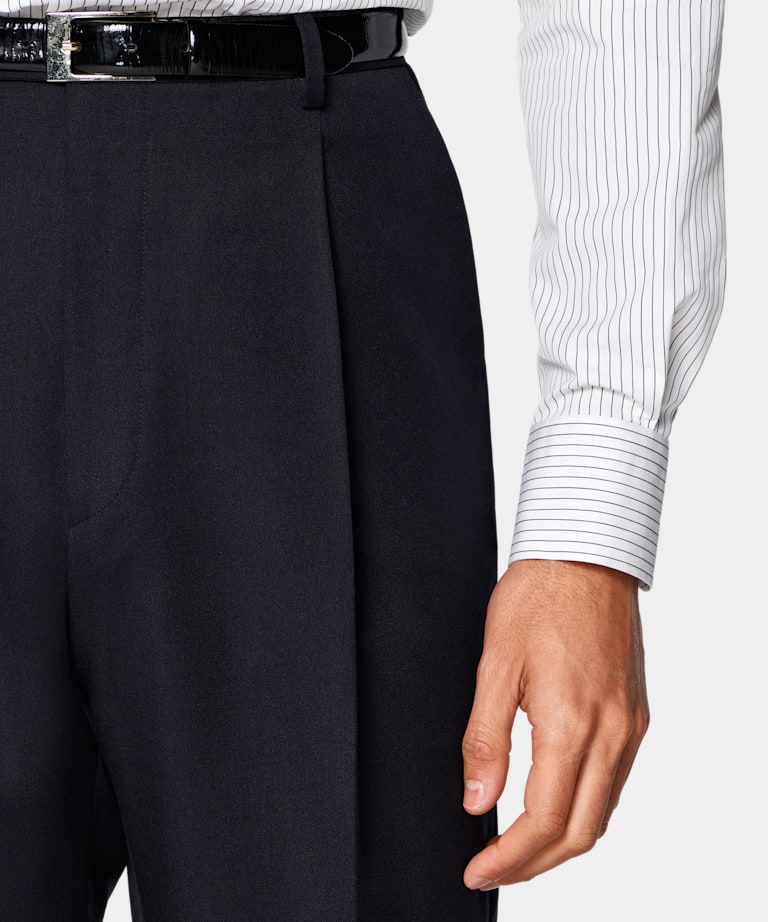 Navy Relaxed Fit Roma Suit