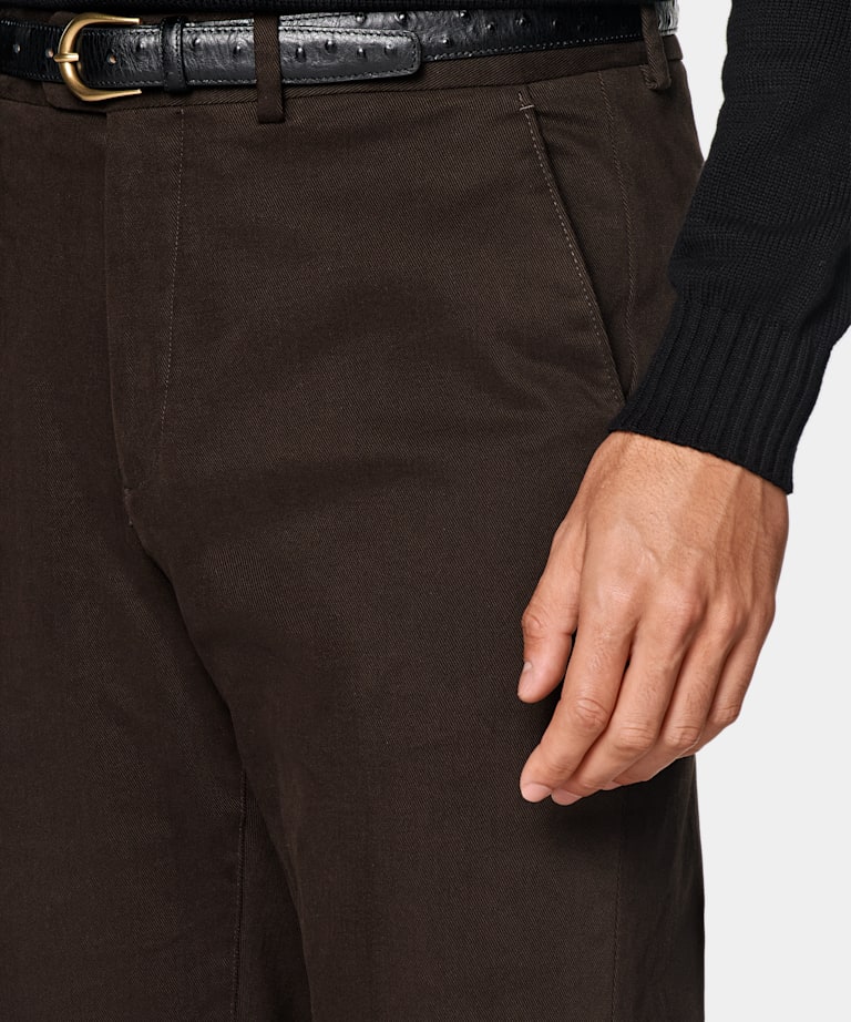 Chino Slim Leg Straight marron foncé