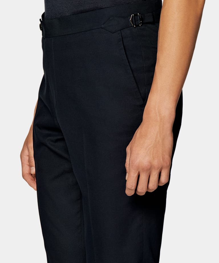 네이비 슬림 레그 스트레이트 팬츠