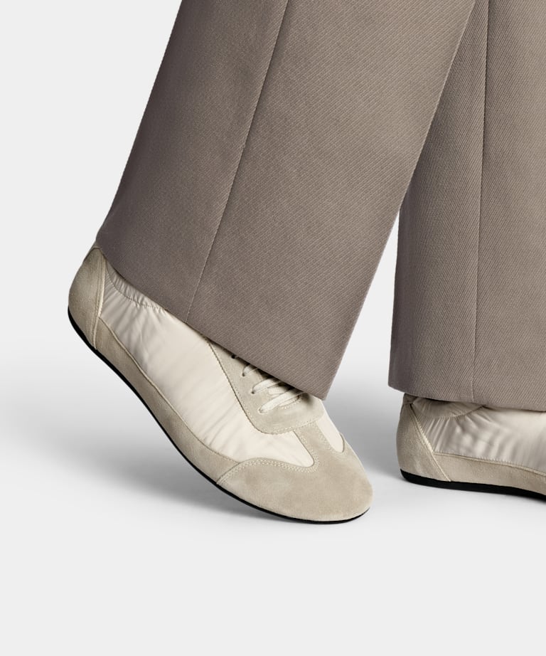 Sneaker color panna