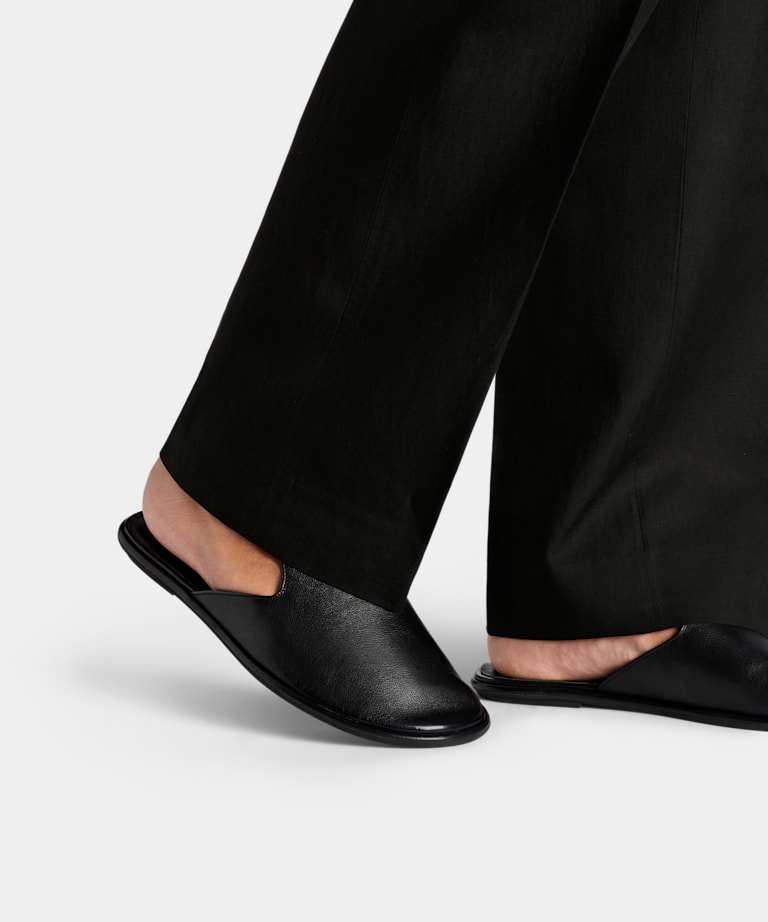 Slipper schwarz
