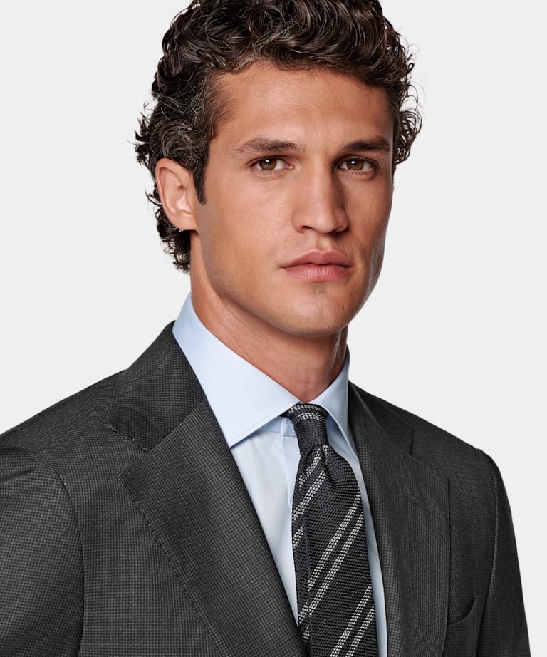 Traje Havana gris oscuro pata de gallo corte Tailored