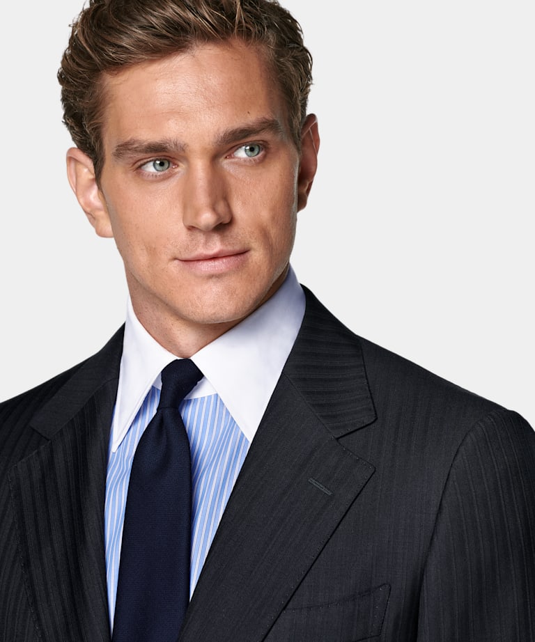 Costume Milano coupe Tailored bleu marine à rayures