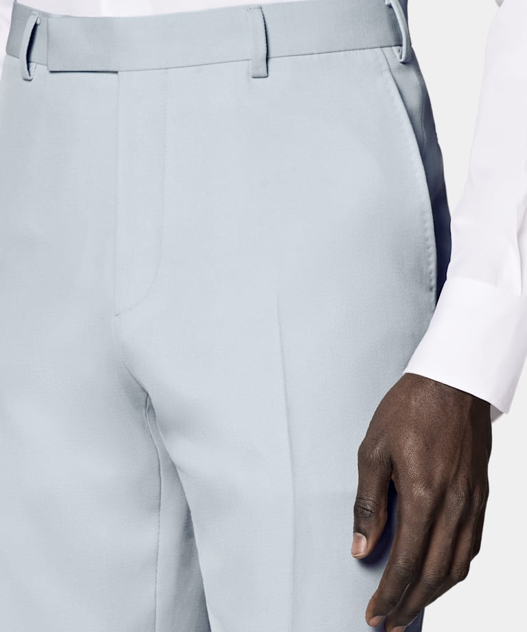 Traje Milano azul claro corte Tailored